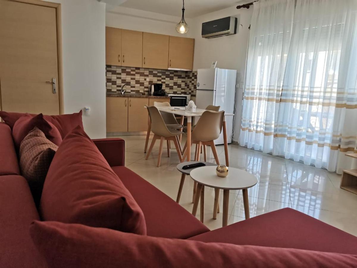 Apartament Evris House Color