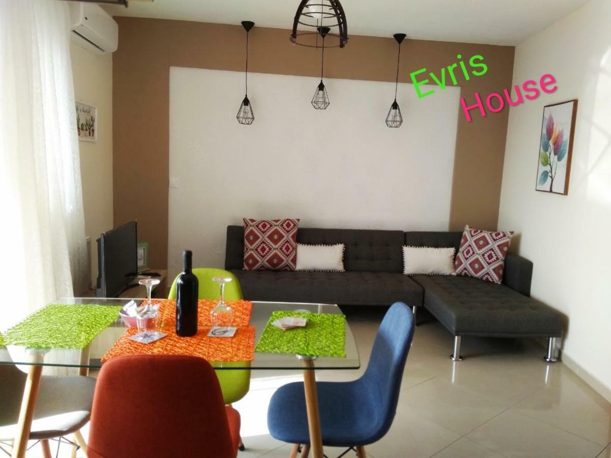 Evris House Color Apartament